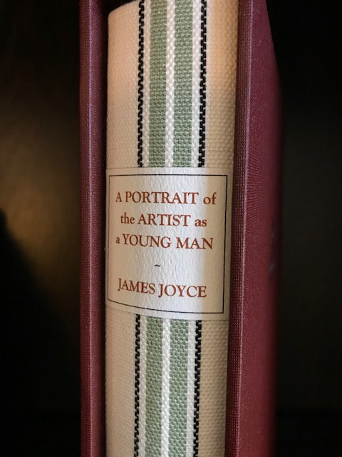 A Portrait of the Artist as a Young Man (Cloth Bound)